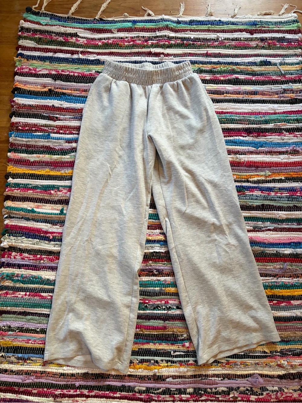 Kids Wide-Leg Sweatpants in Light Gray